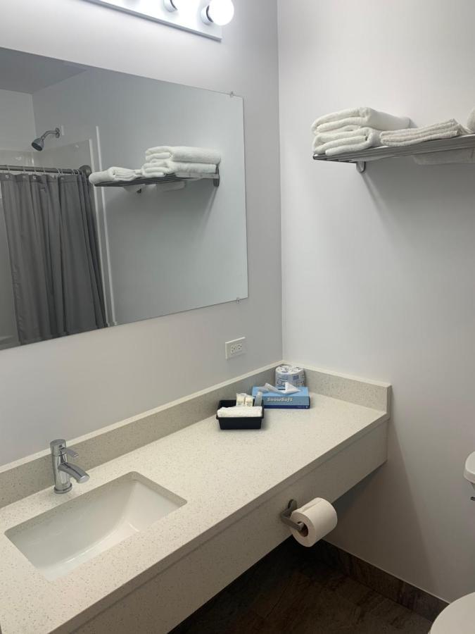 וויניפג Nor Villa Hotel מראה חיצוני תמונה