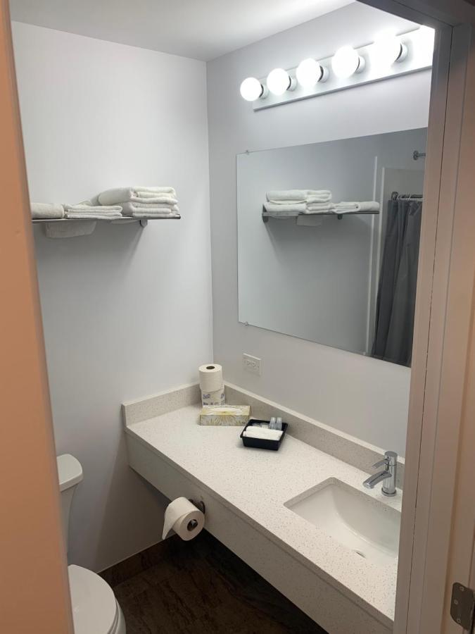 וויניפג Nor Villa Hotel מראה חיצוני תמונה